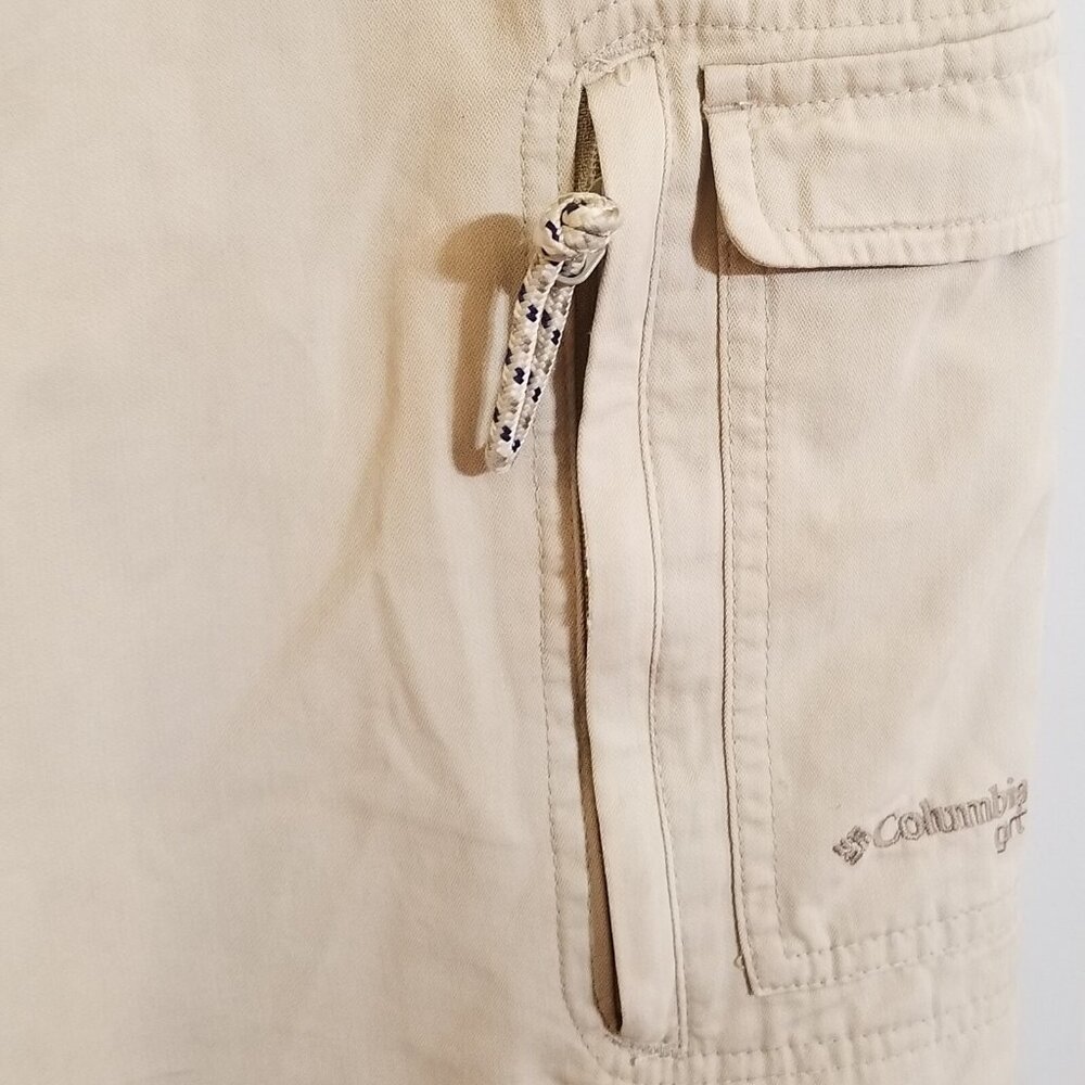 Columbia GRT Cargo Shorts Mens  Large Khaki Pockets Outdoors Hiking Fishing - Picture 8 of 11